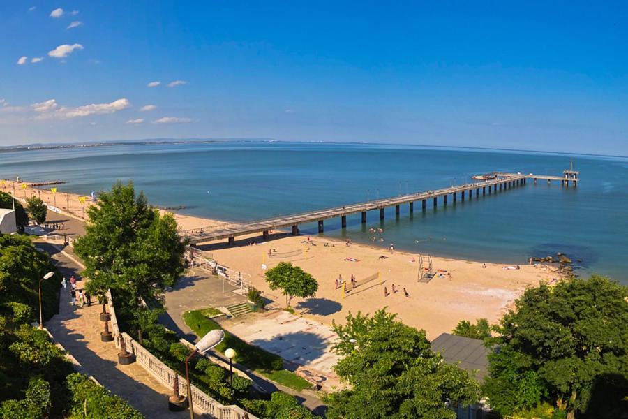 Funny-Gunny Room To The Sea Garden Burgas Exterior foto